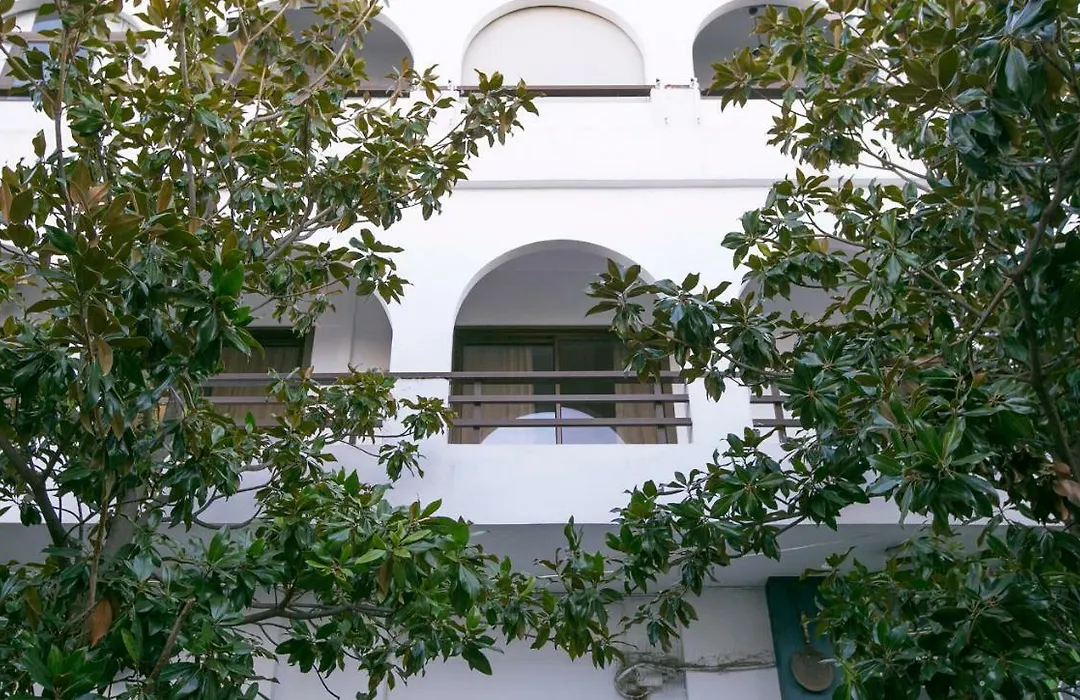 Spacious Apartment Next To Metro - Marousi-1